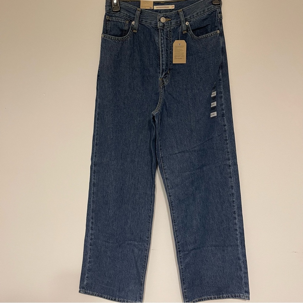 Levi's Women's High waisted straight Blue Jeans